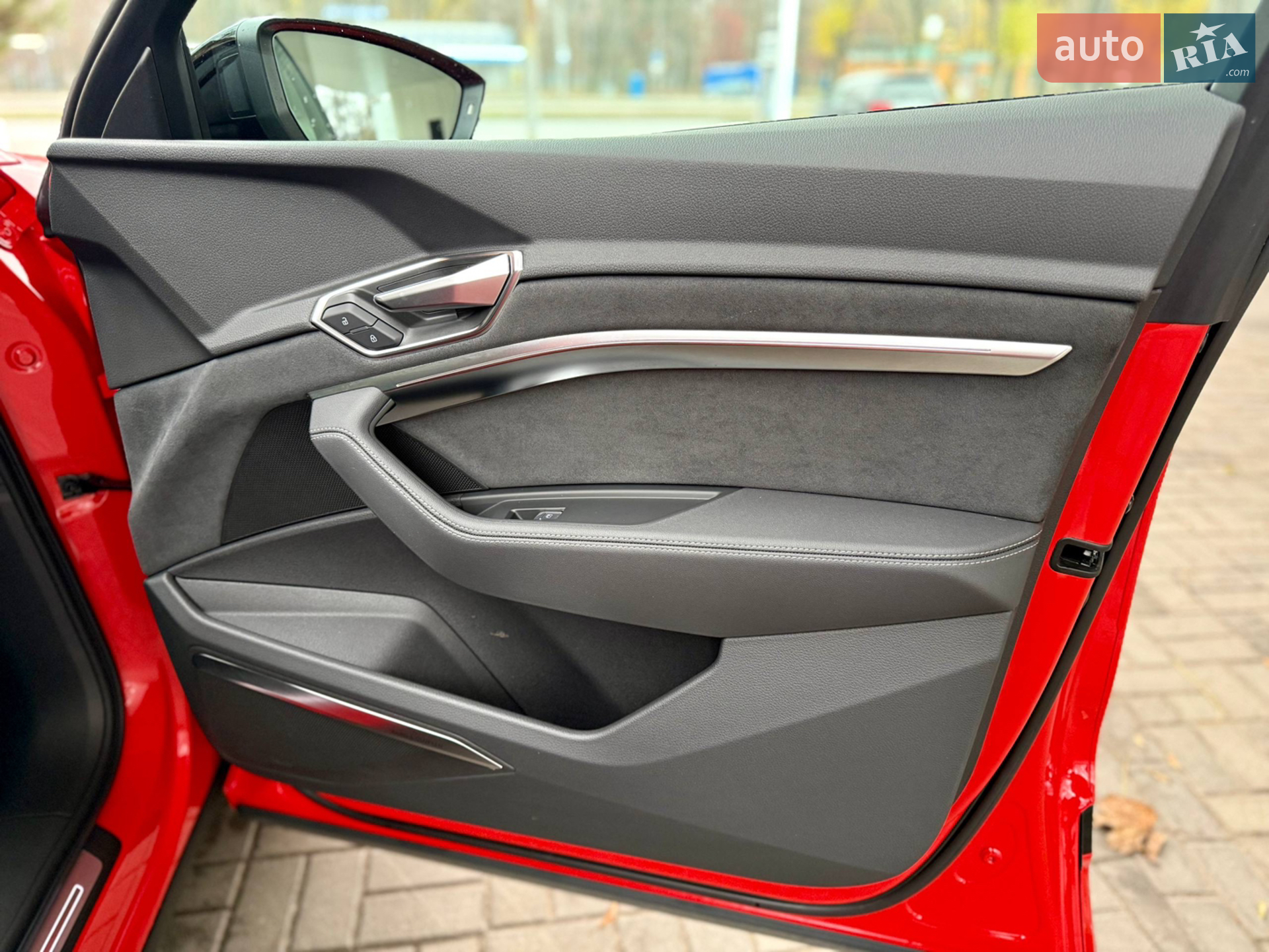 2022 Audi e-tron S Sportback - мініатюра 61