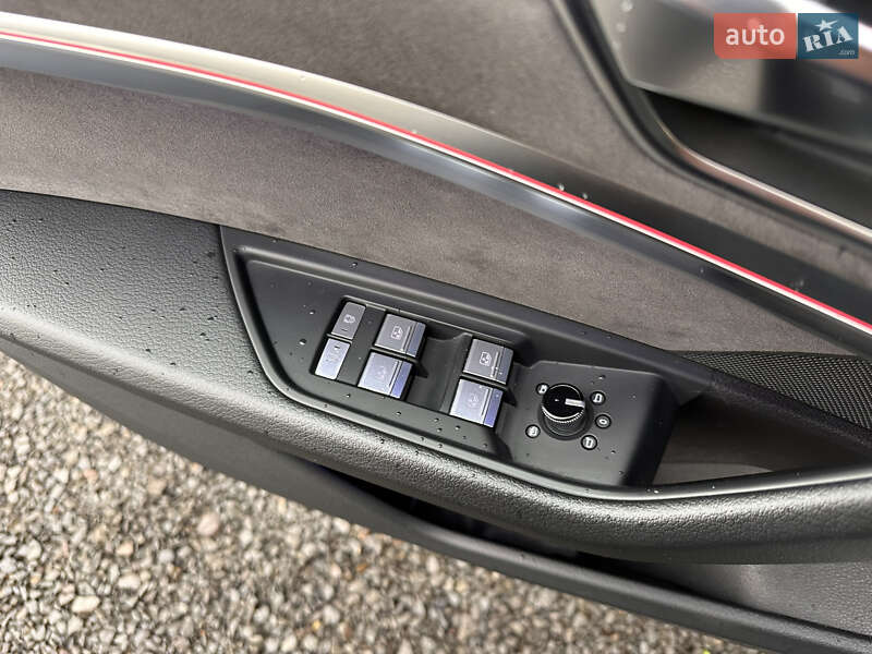 Позашляховик / Кросовер Audi e-tron S Sportback 2021 в Ужгороді фото 40 Позашляховик / Кросовер Audi e-tron S Sportback 2021 в Ужгороді