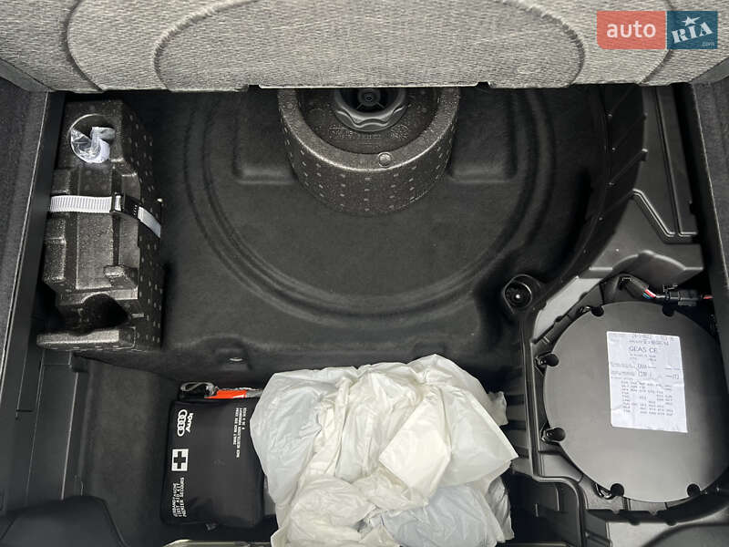 Позашляховик / Кросовер Audi e-tron S Sportback 2023 в Луцьку