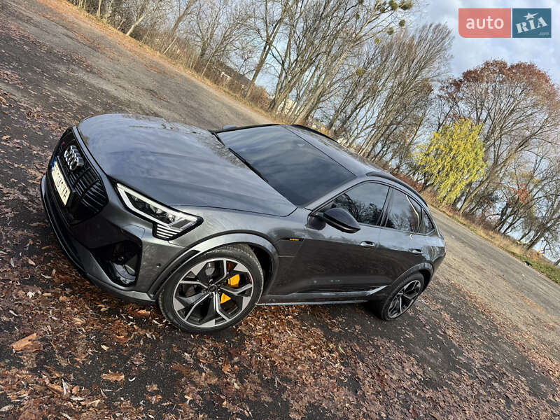 Внедорожник / Кроссовер Audi e-tron S Sportback 2023 в Калуше