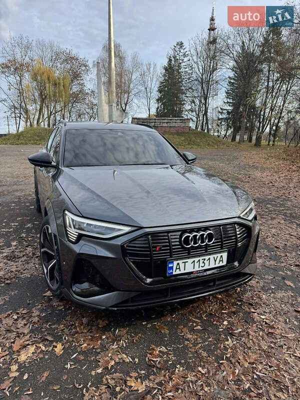 Внедорожник / Кроссовер Audi e-tron S Sportback 2023 в Калуше