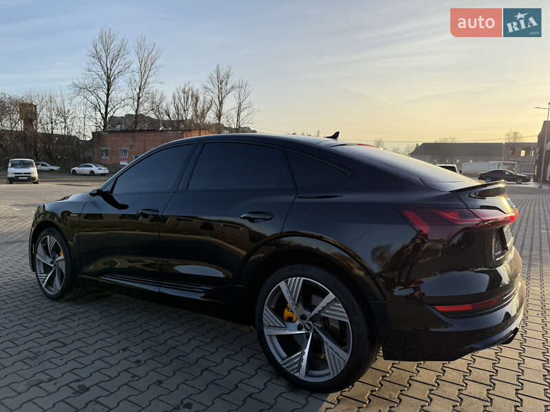 Позашляховик / Кросовер Audi e-tron S Sportback 2021 в Коломиї