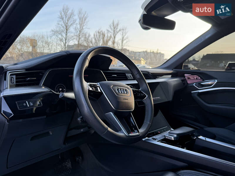 Позашляховик / Кросовер Audi e-tron S Sportback 2021 в Коломиї