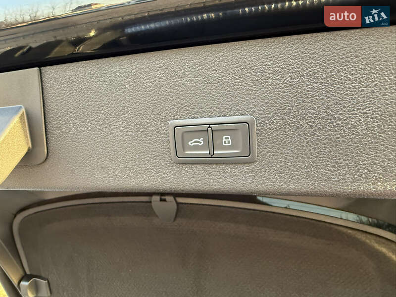 Позашляховик / Кросовер Audi e-tron S Sportback 2021 в Коломиї