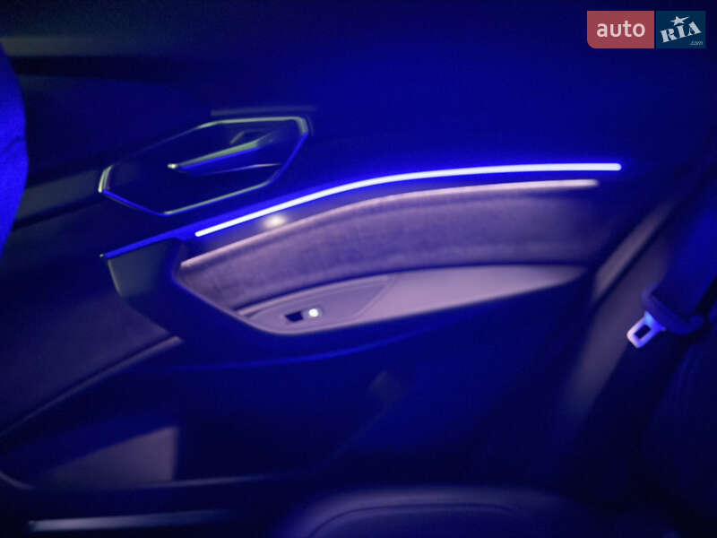 Позашляховик / Кросовер Audi e-tron S Sportback 2021 в Коломиї