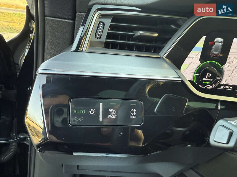 Позашляховик / Кросовер Audi e-tron S Sportback 2021 в Коломиї