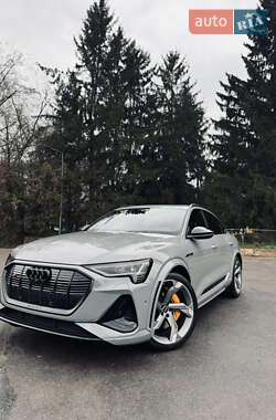 Позашляховик / Кросовер Audi e-tron S Sportback 2023 в Львові