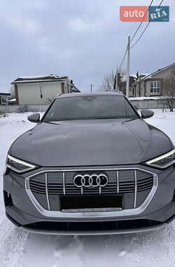 Позашляховик / Кросовер Audi e-tron S Sportback 2020 в Києві