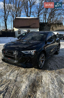Внедорожник / Кроссовер Audi e-tron S Sportback 2022 в Киеве
