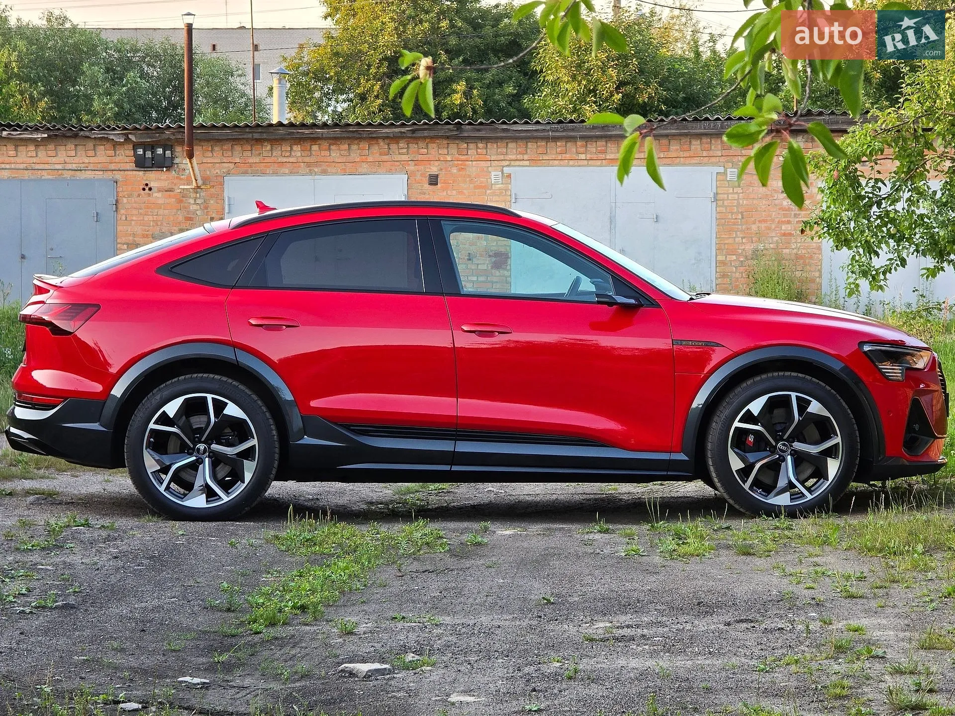 2022 Audi e-tron S Sportback - мініатюра 108
