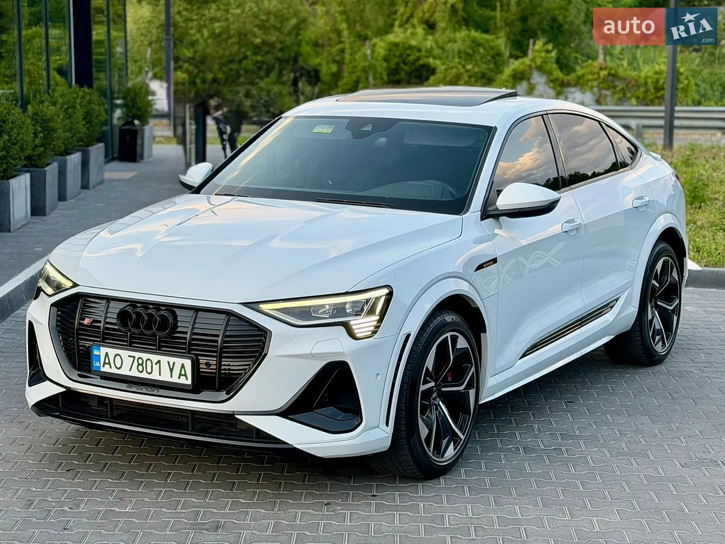 2021 Audi e-tron S Sportback - мініатюра 10
