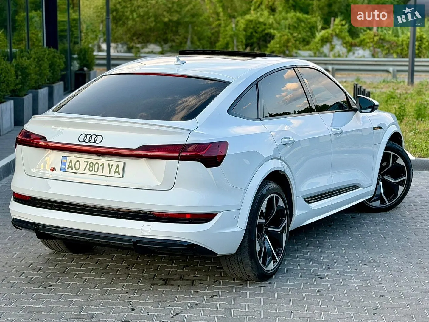 2021 Audi e-tron S Sportback - мініатюра 17