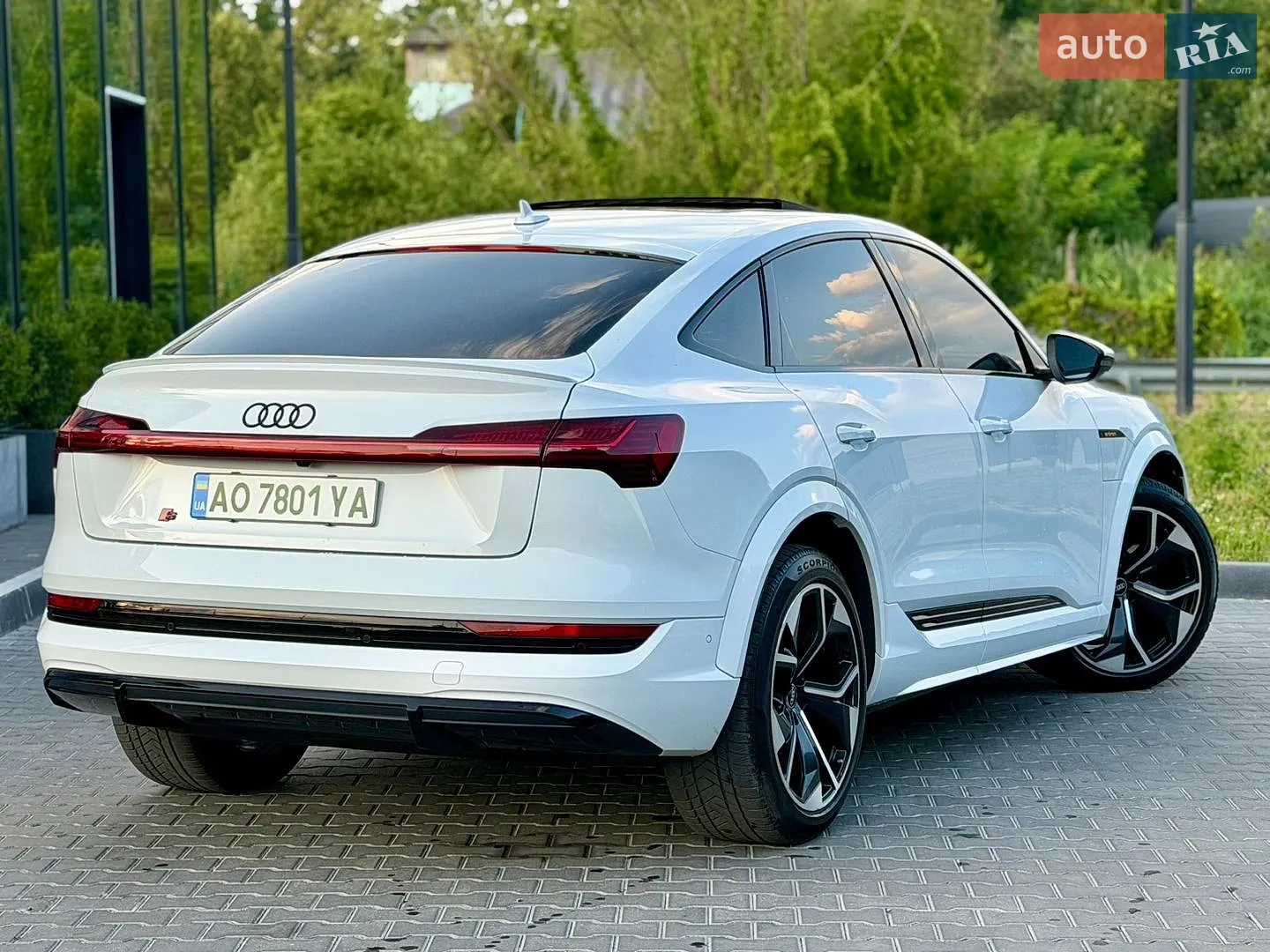 2021 Audi e-tron S Sportback - мініатюра 15