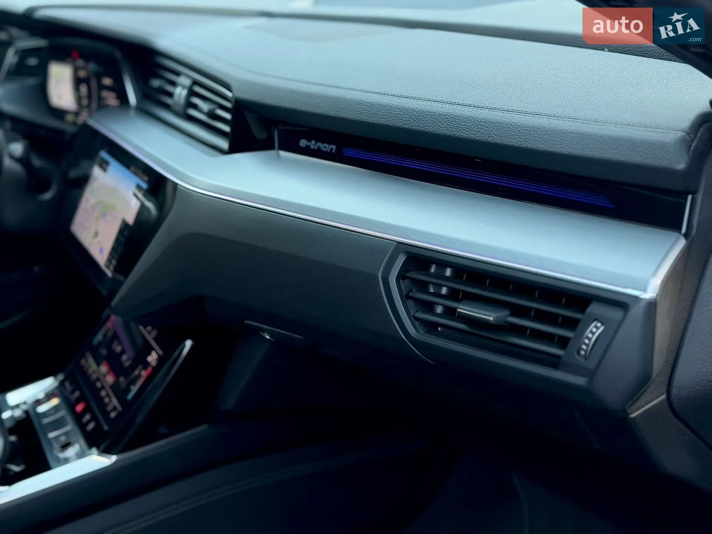 2021 Audi e-tron S Sportback - мініатюра 94