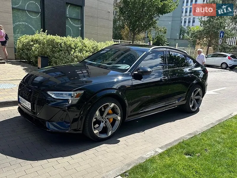 Audi e-tron S Sportback