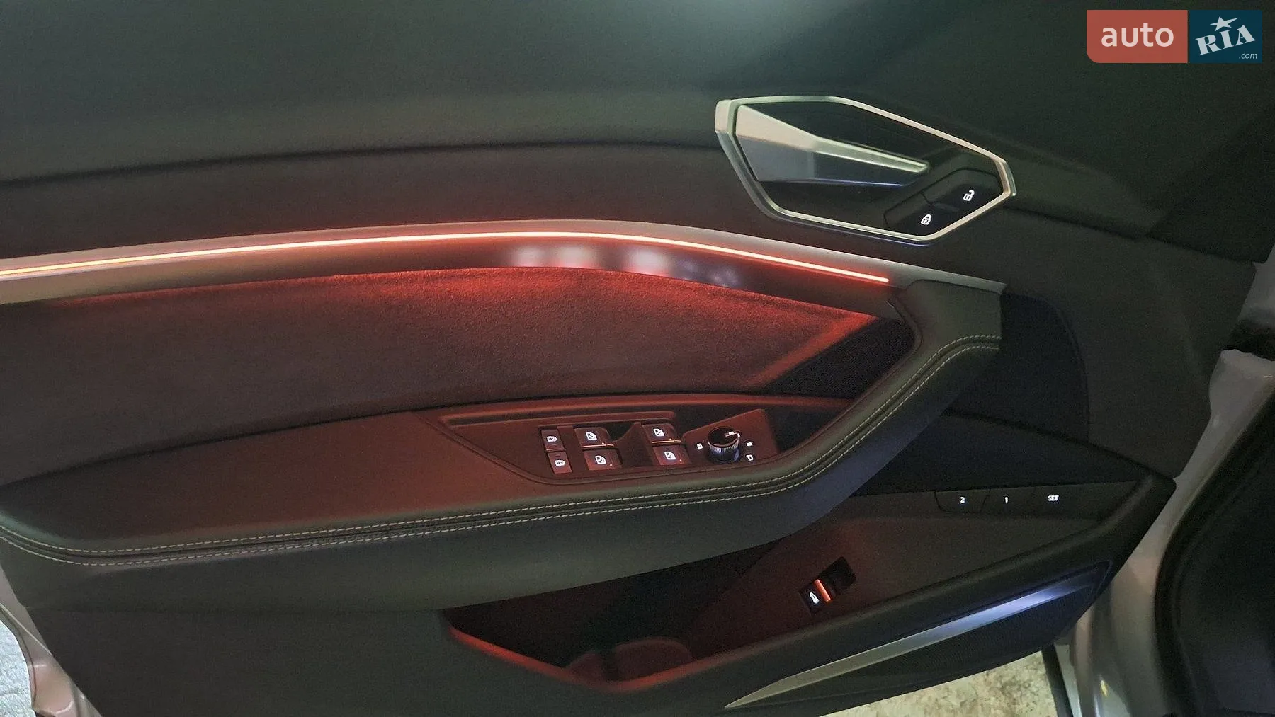 2022 Audi e-tron S Sportback - мініатюра 44