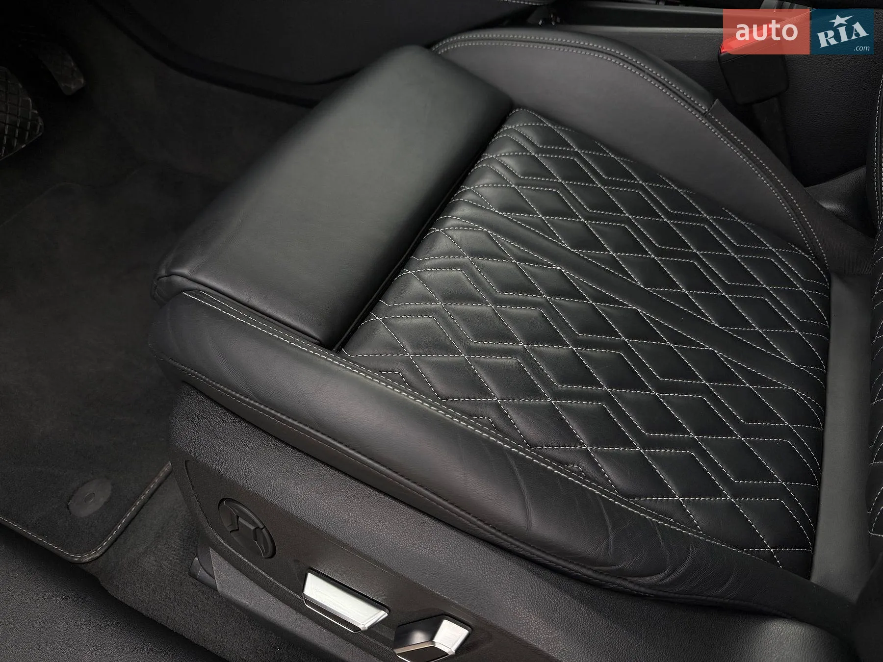 2022 Audi e-tron S Sportback - мініатюра 55