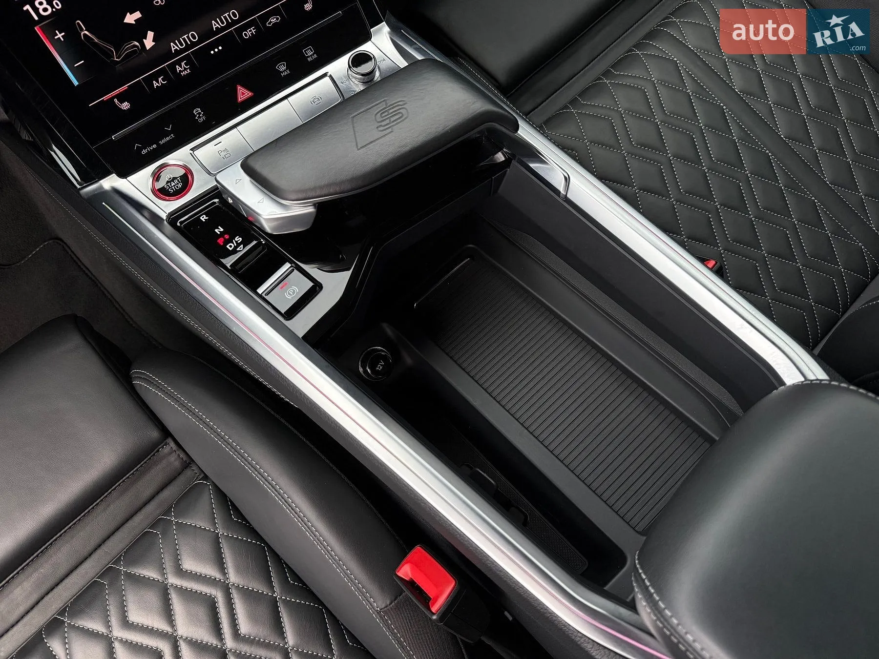 2022 Audi e-tron S Sportback - мініатюра 118