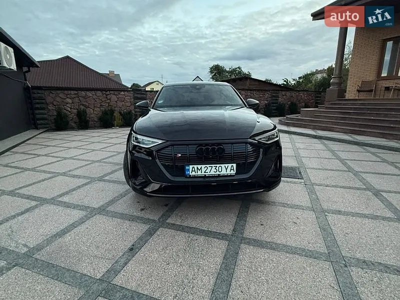 Audi e-tron S Sportback 2021