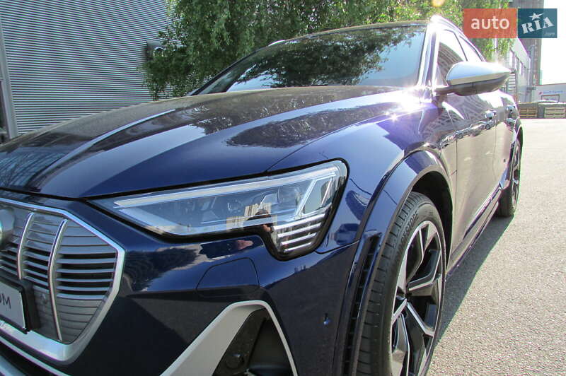 Внедорожник / Кроссовер Audi e-tron S 2021 в Киеве