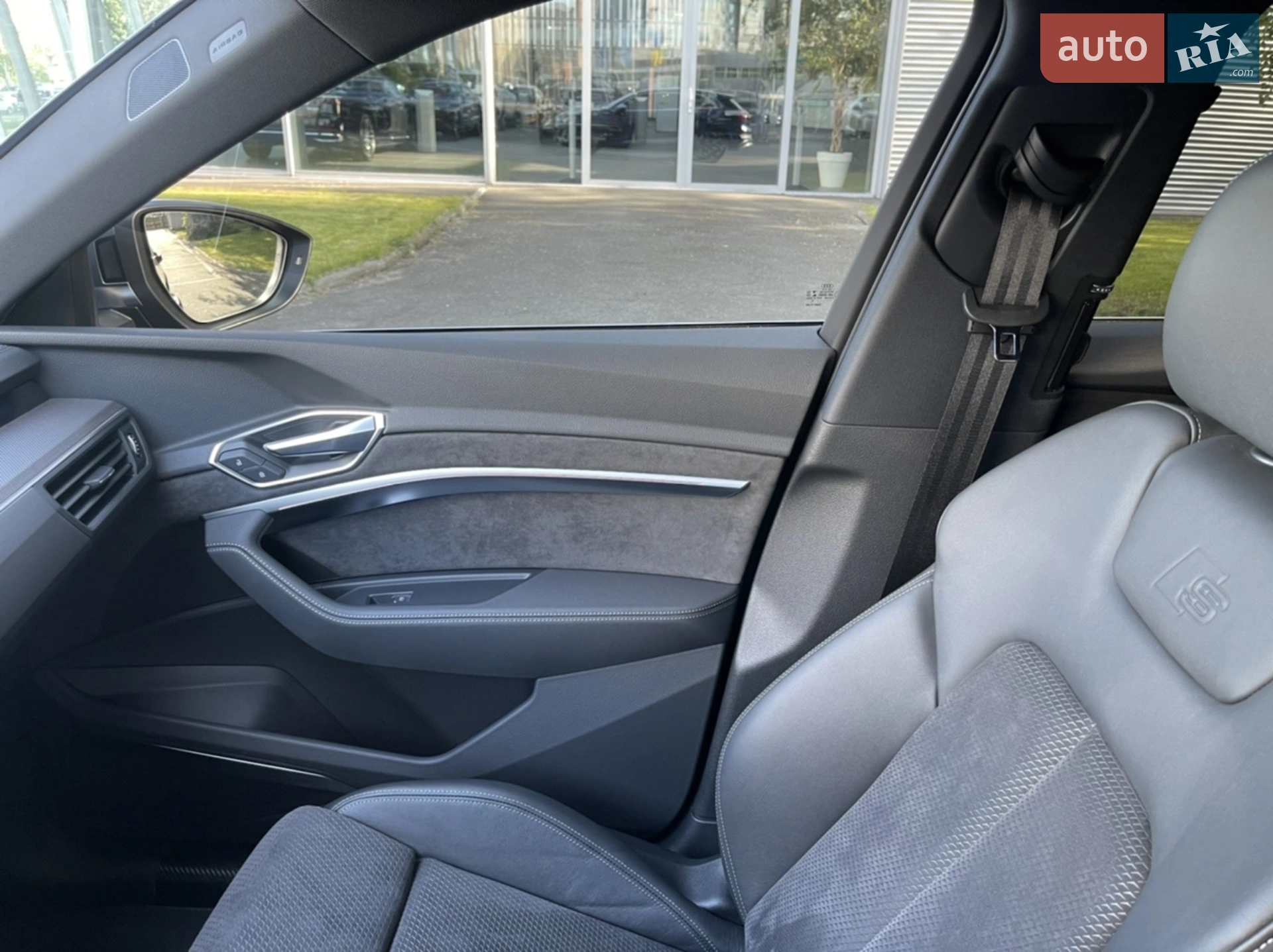 2021 Audi e-tron S - мініатюра 70