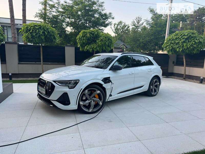 Внедорожник / Кроссовер Audi e-tron S 2021 в Львове