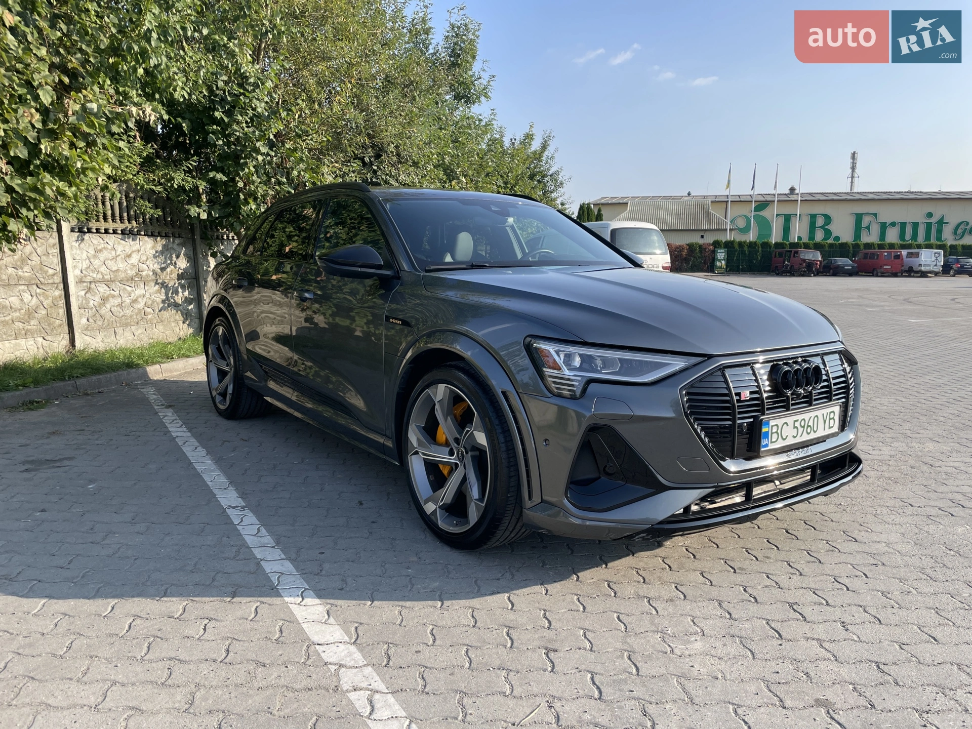 2022 Audi e-tron S - мініатюра 6