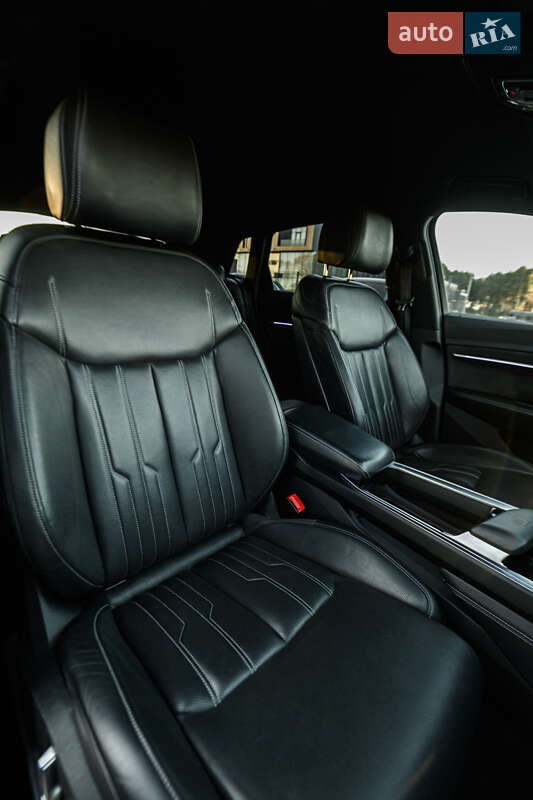 Позашляховик / Кросовер Audi e-tron S 2021 в Львові