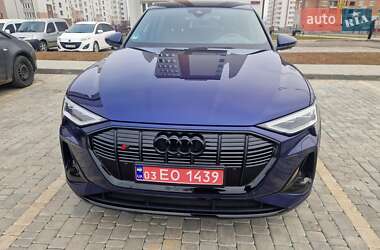 Внедорожник / Кроссовер Audi e-tron S 2022 в 
