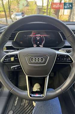 Внедорожник / Кроссовер Audi e-tron S 2022 в 