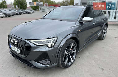 Внедорожник / Кроссовер Audi e-tron S 2020 в 