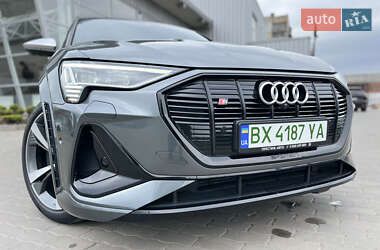 Внедорожник / Кроссовер Audi e-tron S 2020 в 