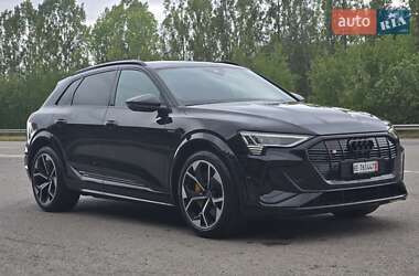 Внедорожник / Кроссовер Audi e-tron S 2021 в 