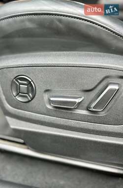 Внедорожник / Кроссовер Audi e-tron S 2021 в 