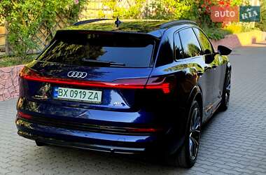Внедорожник / Кроссовер Audi e-tron S 2020 в 