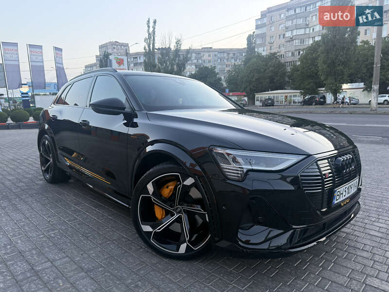 Audi e-tron S 2022