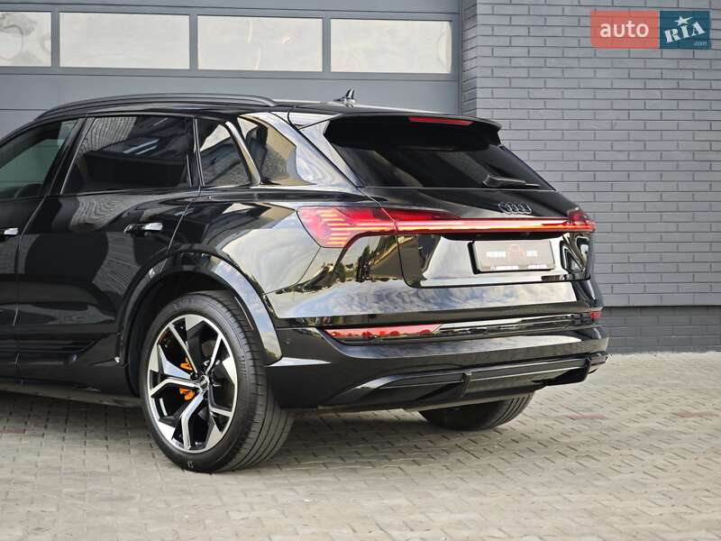 Внедорожник / Кроссовер Audi e-tron S 2022 в Луцке