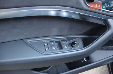 Внедорожник / Кроссовер Audi e-tron S 2022 в 