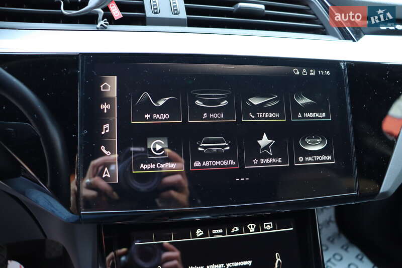 Позашляховик / Кросовер Audi e-tron S 2022 в Львові фото 29 Позашляховик / Кросовер Audi e-tron S 2022 в Львові