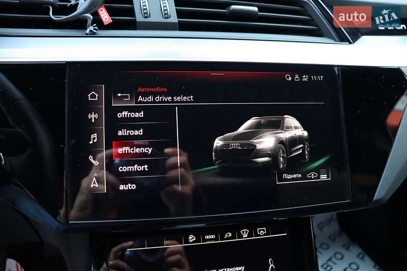 Позашляховик / Кросовер Audi e-tron S 2022 в Львові фото 34 Позашляховик / Кросовер Audi e-tron S 2022 в Львові