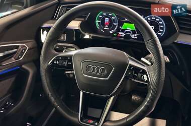 Внедорожник / Кроссовер Audi e-tron S 2021 в 