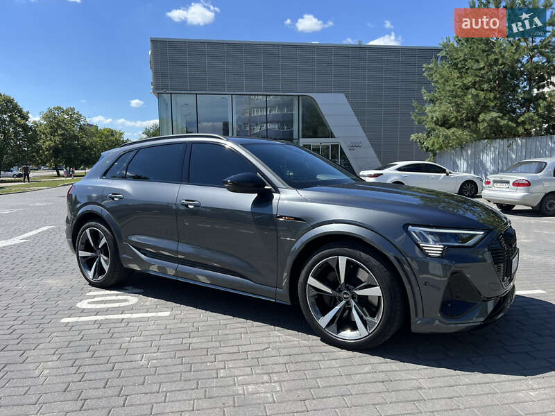 Позашляховик / Кросовер Audi e-tron S 2023 в Харкові фото 4 Позашляховик / Кросовер Audi e-tron S 2023 в Харкові
