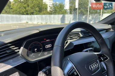 Внедорожник / Кроссовер Audi e-tron S 2023 в 