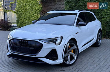 Внедорожник / Кроссовер Audi e-tron S 2022 в 