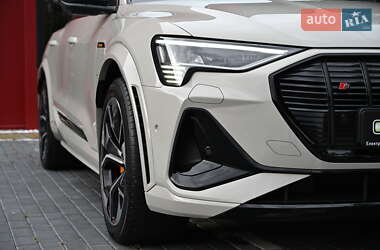 Внедорожник / Кроссовер Audi e-tron S 2022 в 