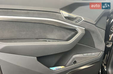 Внедорожник / Кроссовер Audi e-tron S 2021 в 