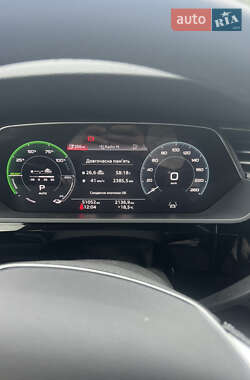 Внедорожник / Кроссовер Audi e-tron S 2021 в 