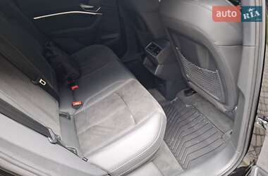 Позашляховик / Кросовер Audi e-tron S 2021 в 