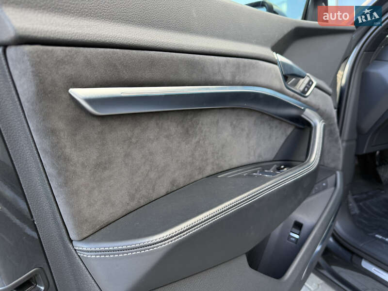 Внедорожник / Кроссовер Audi e-tron S 2020 в Хмельницком фото 25 Внедорожник / Кроссовер Audi e-tron S 2020 в Хмельницком