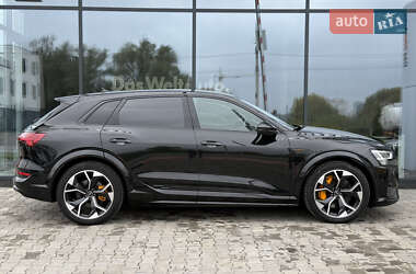 Внедорожник / Кроссовер Audi e-tron S 2022 в 